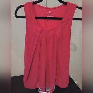 New York & Company sleeveless blouse. Size small.